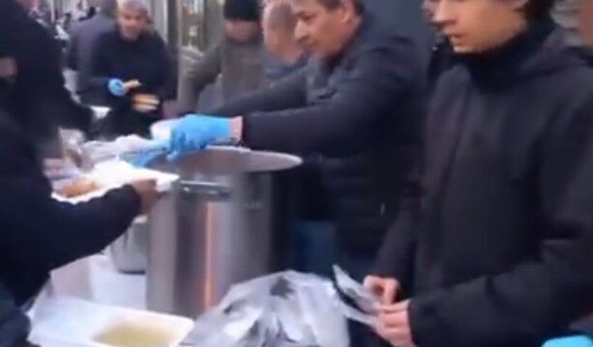 Mahalleli El Ele Verdi, Bin Kişilik İftar Kuruldu