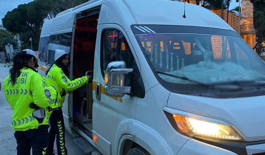 Eskişehir’de Okul Servisleri ve Çevresine Polis Denetimi