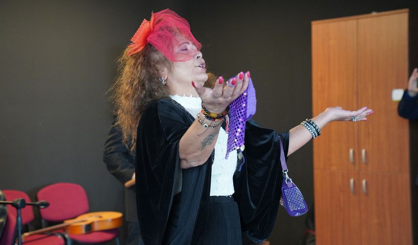 Metin Özöğüt Yaşam Merkezi’nde Yaşlılara Saygı Haftası’nda Renkli Etkinlik