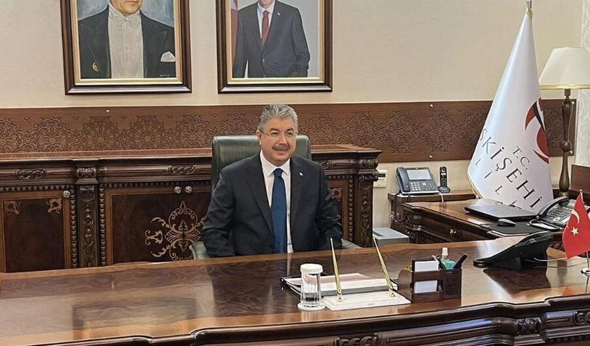 Eskişehir Valisi Yılmaz Büyüklerin Toplumdaki Yerine Dikkat Çekti