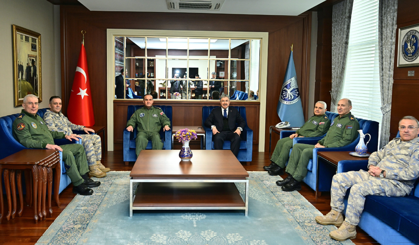 Vali Yılmaz’dan Askerlere Bayram Ziyareti