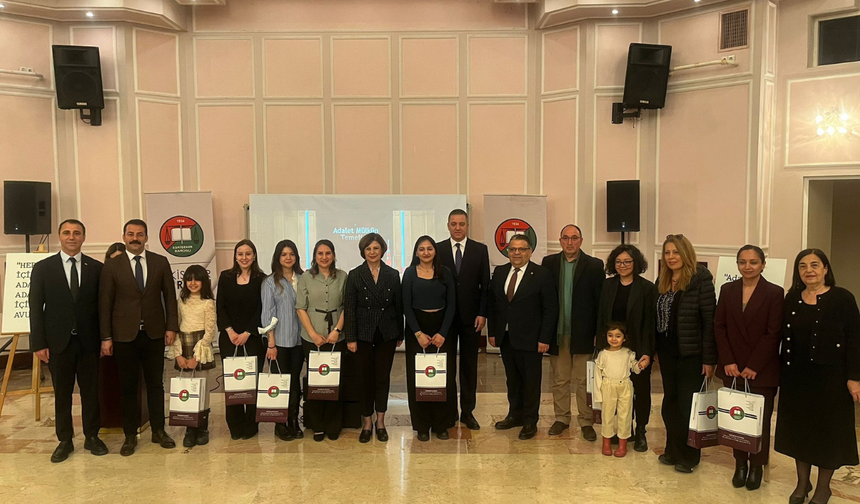 Eskişehir’de “26 Cümlede Adalet” Sergisi Açıldı