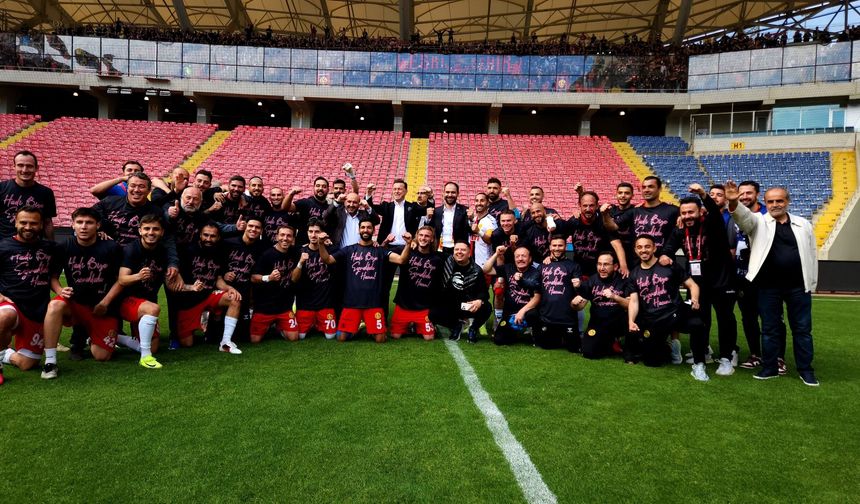 AK Parti’den Eskişehirspor’a Şampiyonluk Primi