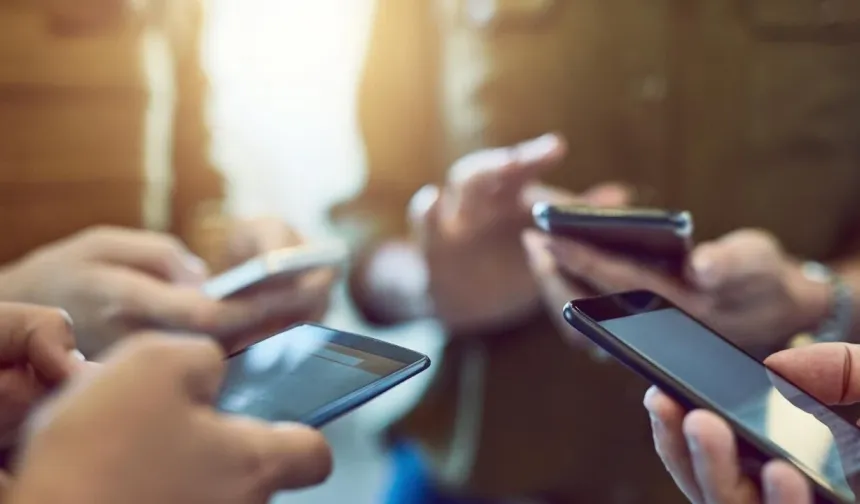 Cep Telefonu Tarifelerine Zam: Yeni Ücretler Açıklandı