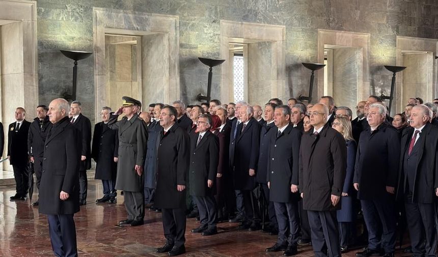 Devlet Erkanı 23 Nisan’da Anıtkabir’de Bir Araya Geldi