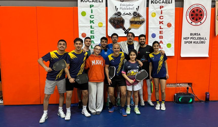 Eskişehir Pickleball Takımı Kocaeli’nde Fırtına gibi Esti