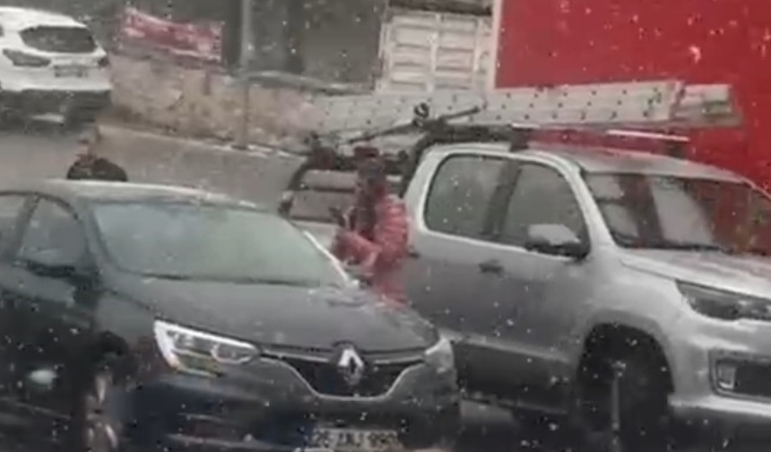 Eskişehir'de Bahar Mevsiminde Kar Sürprizi