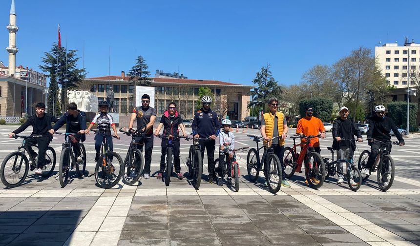 Eskişehir’de 'Tek Sağlık' için Pedal Çevirdiler
