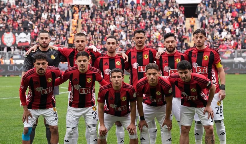 Eskişehirspor ile Alanya 1221 Karşılaşması Başladı: İşte İlk 11!