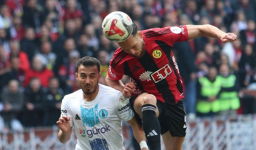 Eskişehirspor İlk Yarıyı Önde Kapattı: İşte İlk Yarı Skoru!