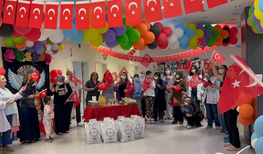 ESOGÜ’de 23 Nisan Coşkusu: Çocuklara Moral