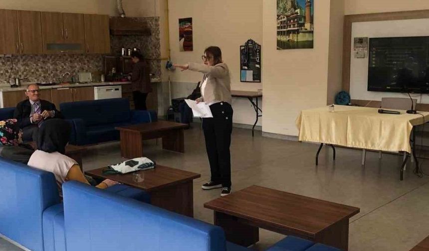 Huzurevi Sakinleri Dijital Dünyayı Öğrendi