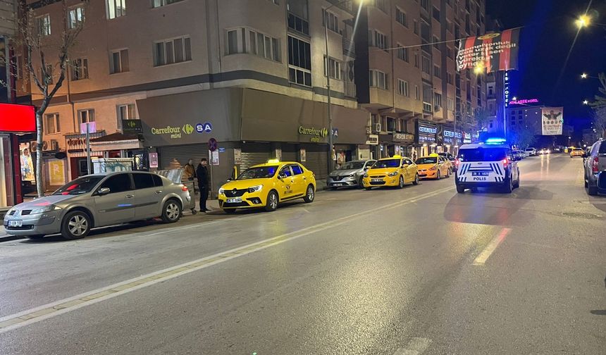 Eskişehir’de ‘Yan Bakma’ Kavgası: 1 Kişi Ağır Yaralı