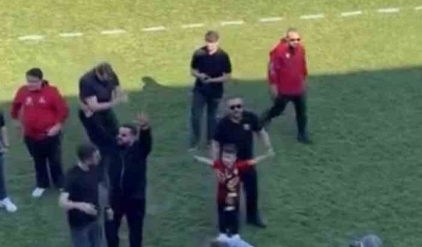 Minik EsEsli Hüseyin Buğra Üçlü Çektirdi