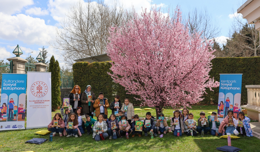 Minikler Kütüphaneler Haftasını Kutladı
