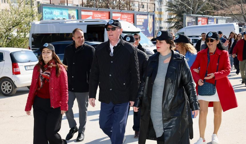 Odunpazarı’nda Başkan Kurt İşe Yürüyerek Gitti