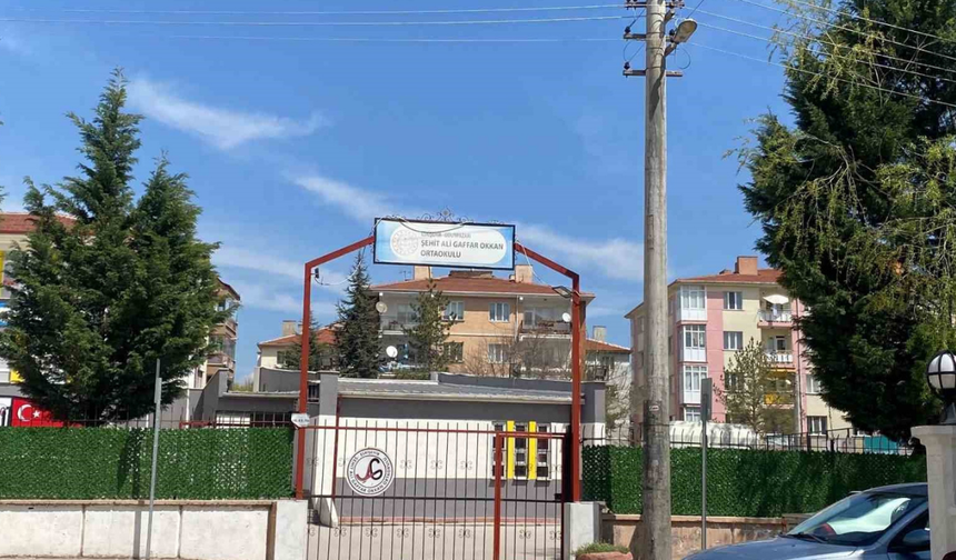 Okul Çevresindeki  Şüpheli İhbarı Polisi Harekete Geçirdi