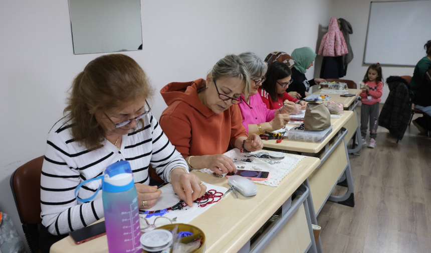 Selami Vardar’da Kadınlara Üretim Atölyesi