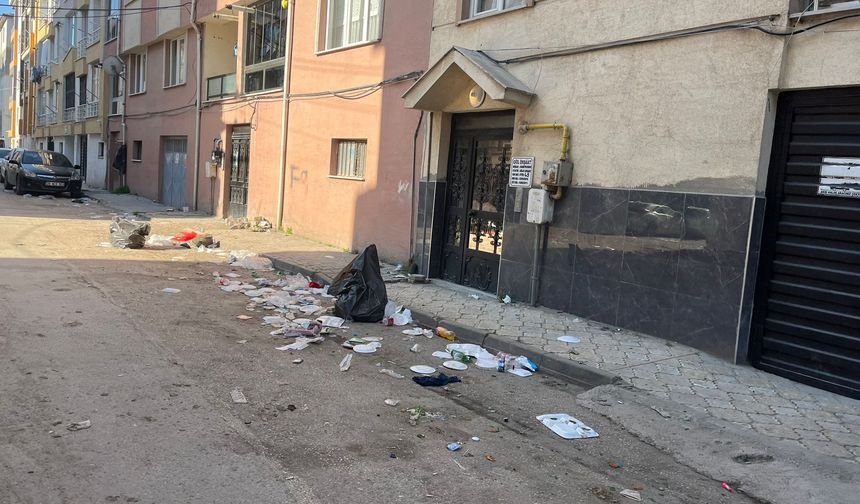 Tunalı'da Mahalle Düğünü Sonrası Çöp İsyanı