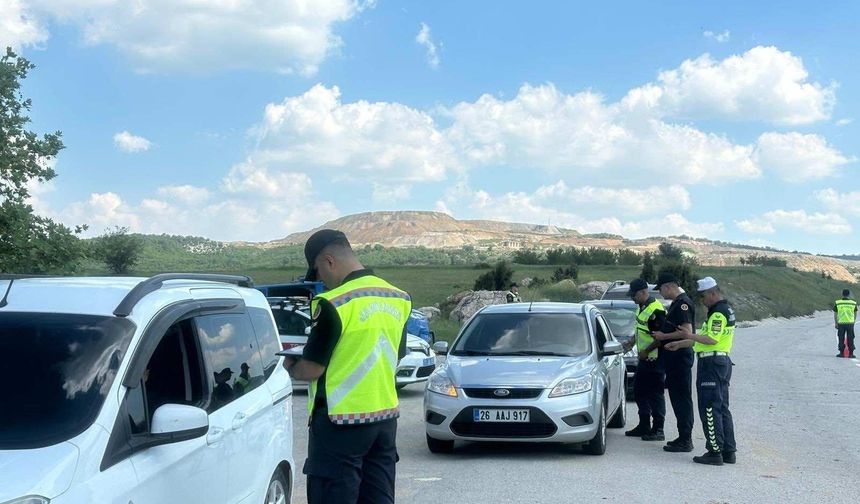 Bilecik’te Bayram Denetiminde 321 Kişi Sorgulandı