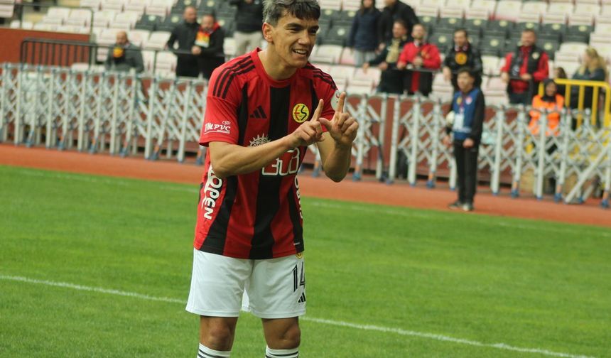 Akın Akman Zirveye Ortak Oldu! Eskişehirspor’un Yıldızı Büyük Liglerle Yarışıyor