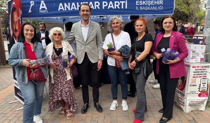 Anahtar Parti’den Eskişehir’de Anneler Günü etkinliği
