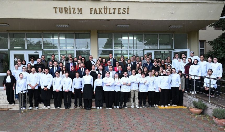 “Bir Sofrada Miras” Etkinliği Yoğun İlgi Gördü
