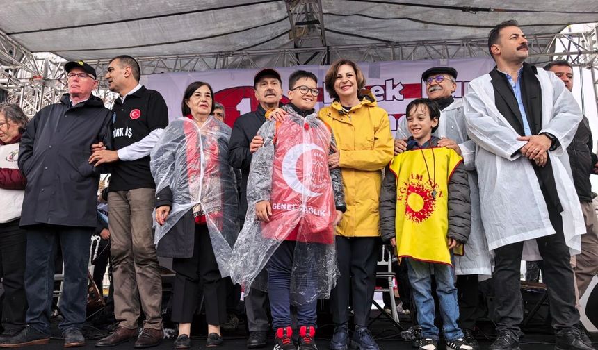 "1 Mayıs Mücadele ve Dayanışma Günüdür"