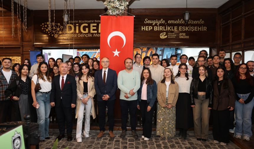 Eskişehir DİGEM’de Gençler Dijital Üretiyor