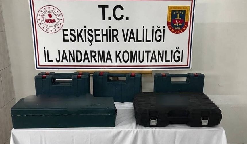 Eskişehir’de gümrük kaçağı ürünlere suçüstü!