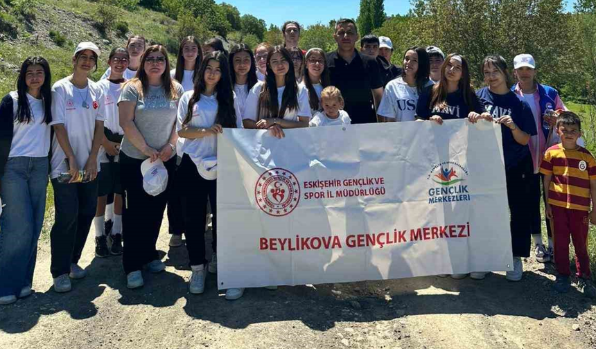 Beylikova’da Gençlik Haftası Doğa Etkinliği
