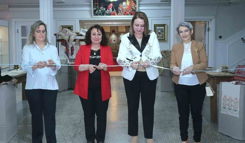 Eskişehir'de Olgunlaşma Enstitüsü’nün Anneler Günü Sergisi
