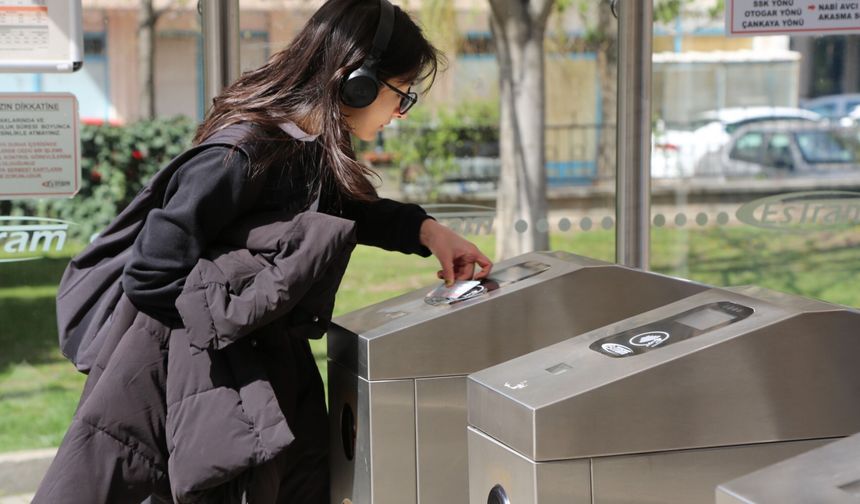 100 Bini Aşkın Öğrenci “Bas Geç”i Tercih Etti