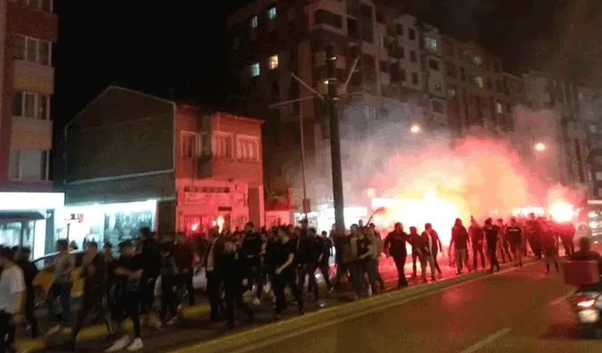 Eskişehir'de Şampiyonluk Kutlamalarına "Kırmızı Şimşek" Engeli