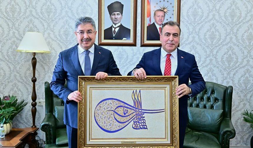 MHP Eskişehir Heyeti Vali Yılmaz'ı Ziyaret Etti