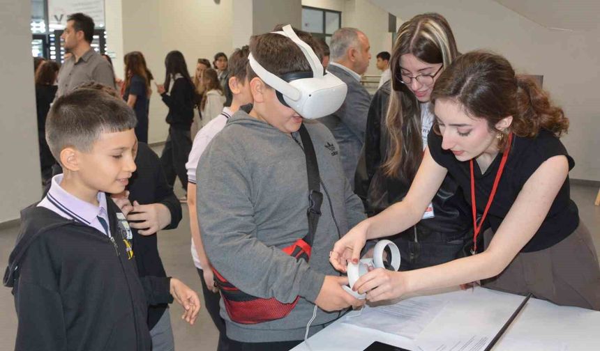 Tepebaşı’nda Geleceği Şekillendiren Çocuk Zirvesi