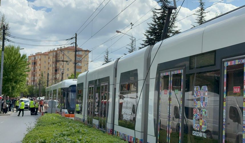 Katener Teli Yere Düştü, Tramvaylar ve Yolcular Mağdur Oldu