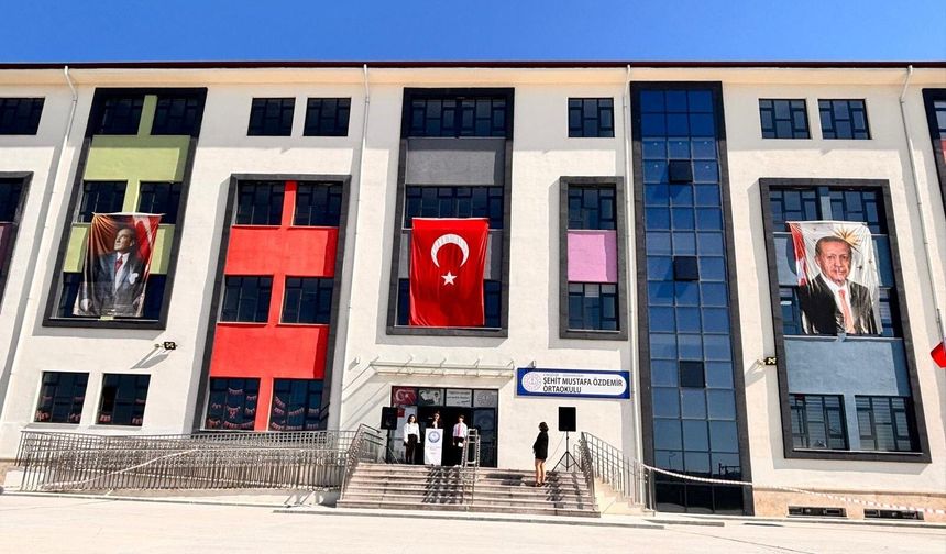 Türk Eğitim-Sen’den Atatürk Posteri İddialarına Yanıt Geldi