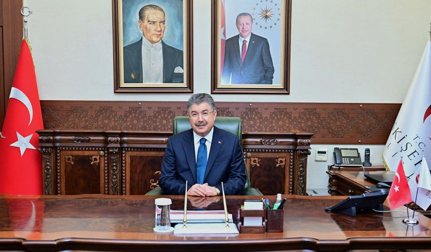 Vali Yılmaz: Anneler toplumun temel direğidir