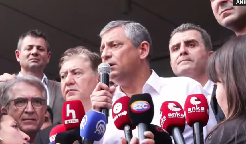 CHP Genel Merkezi Polis Tarafından Boşaltıldı