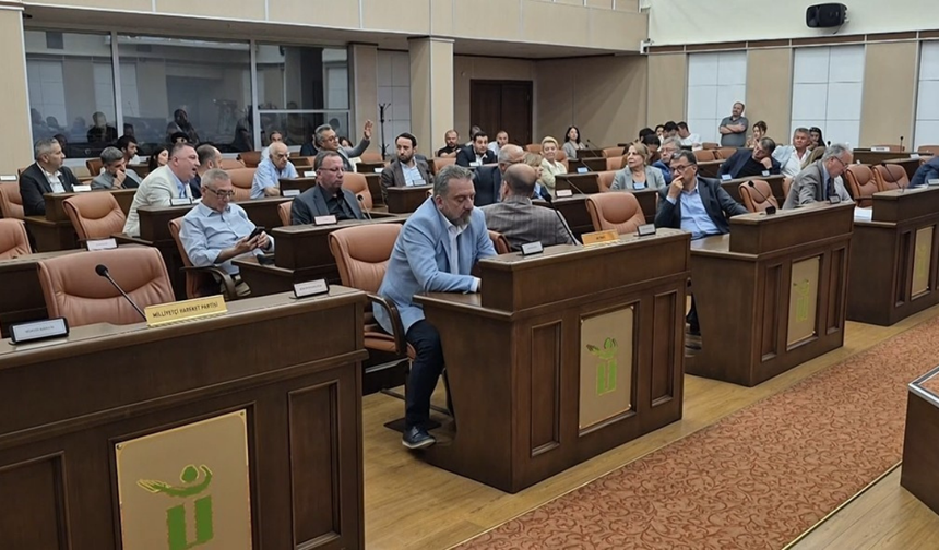 AKP Belediye Meclis Üyesi Ertok'tan CHP'ye Sert Eleştiri