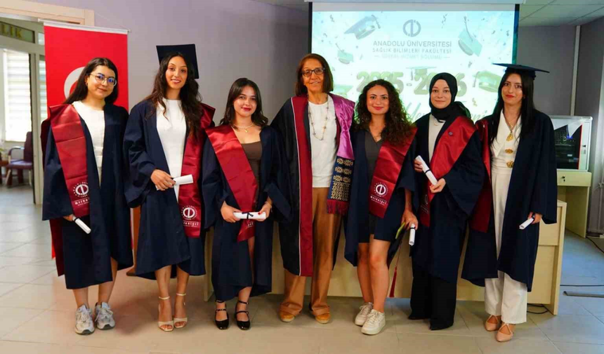 Anadolu’nun Sosyal Hizmet Mezunları Kep Attı