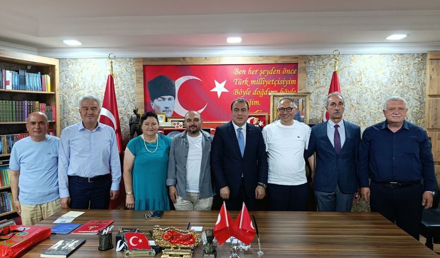Çiftelerliler Derneği MHP’yi Ziyaret Etti