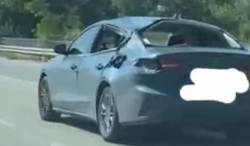 Eskişehir Çevreyolunda Hasarlı Araç Trafikte Böyle İlerledi