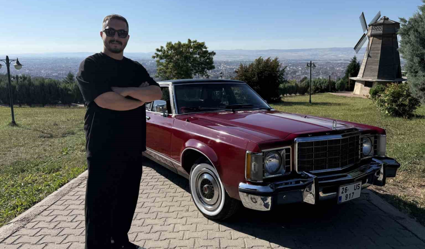 Eskişehir'de Eşref'in Otomobiline Benzeyen Klasik İlgi Görüyor
