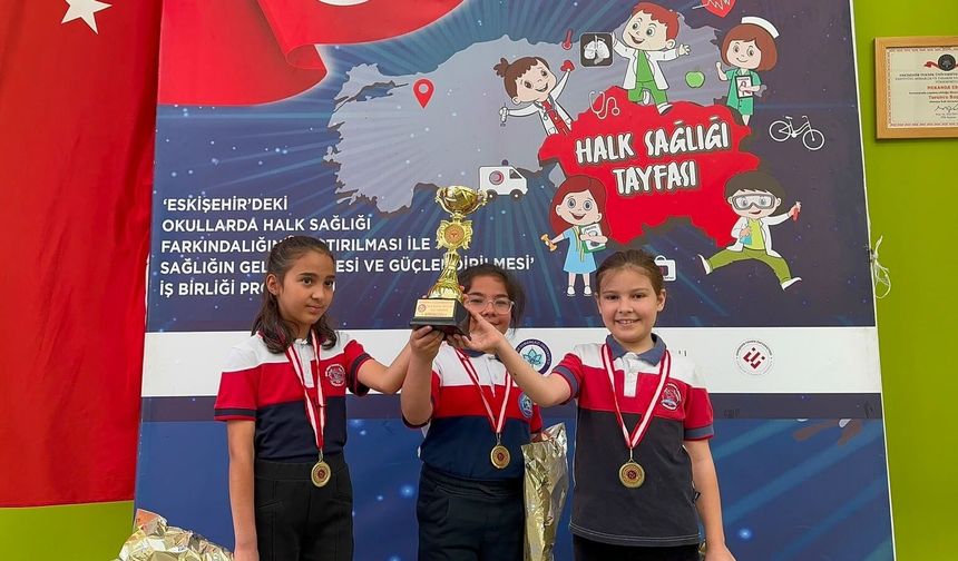 Eskişehir’de Halk Sağlığı Tayfaları Bilgi Yarışması Düzenlendi