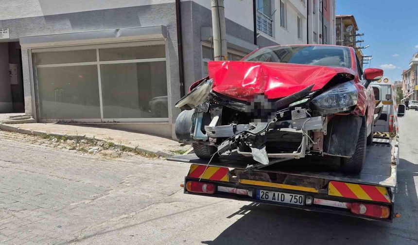 Eskişehir'de Korkutan Kaza: Alkollü Sürücü 5 Aracı Hurdaya Çevirdi