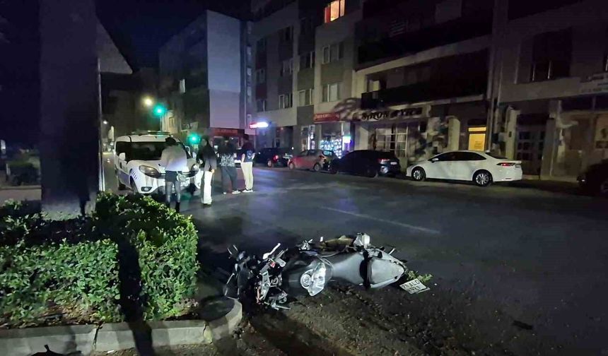 Eskişehir’de Otomobil ile Motosiklet Çarpıştı: 2 Yaralı
