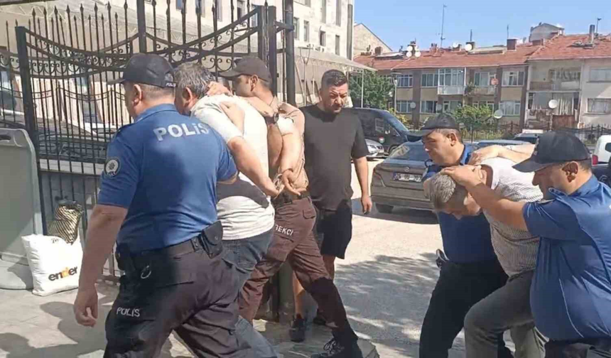 Eskişehir’de Okulda Bekçiye Saldırı: 2 Tutuklama