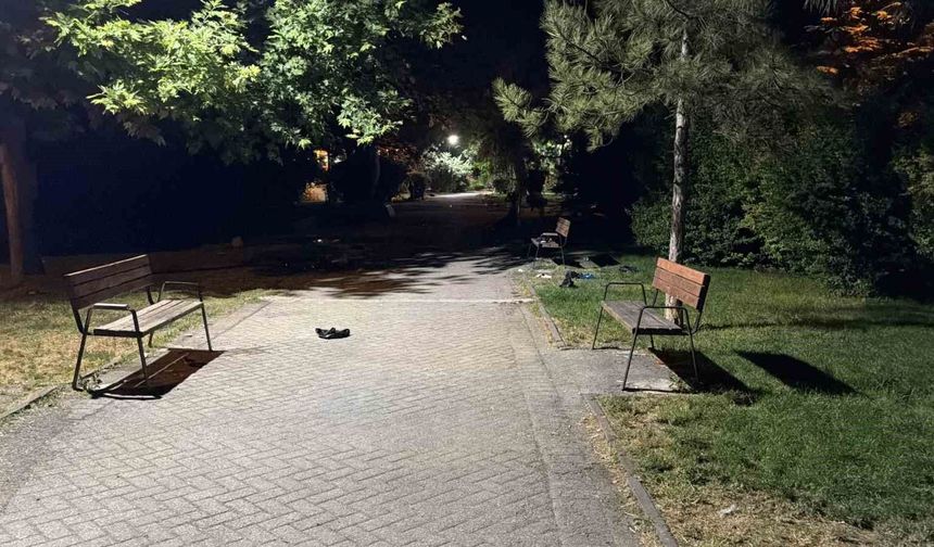 Eskişehir’de parkta içki şişeli kavga: 3 yaralı